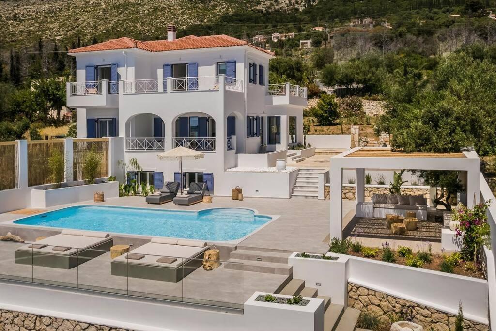 Lourdas White Villa Lourdata  Luaran gambar