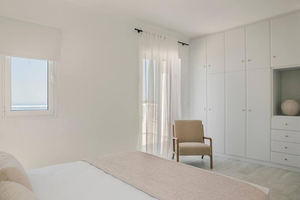 Lourdas White Villa Lourdata  Luaran gambar